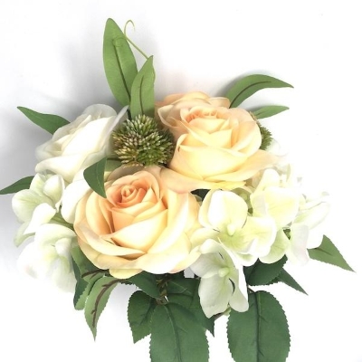 Cream Rose & Foliage Bundle 39cm