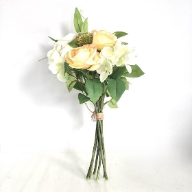 Cream Rose & Foliage Bundle 39cm